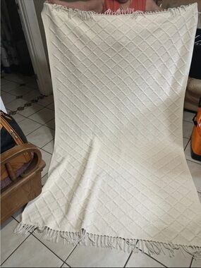 Source Unknown Cream Diamond-Pattern Throw with Fringe